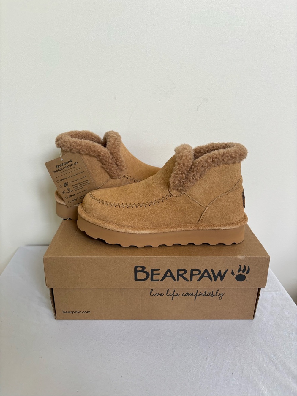BEARPAW Maeve Platform Lo Women's Size 9.0 M Winter Boots Iced Coffee Solid New